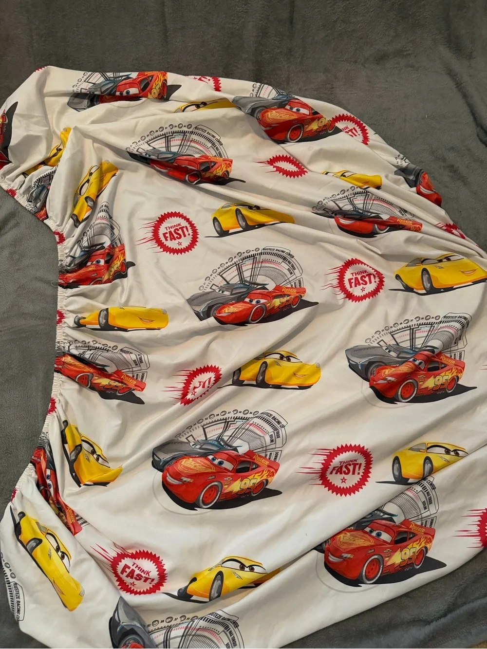 Disney Pixar CARS 3 Lightning McQueen Twin Fitted Sheet ONLY